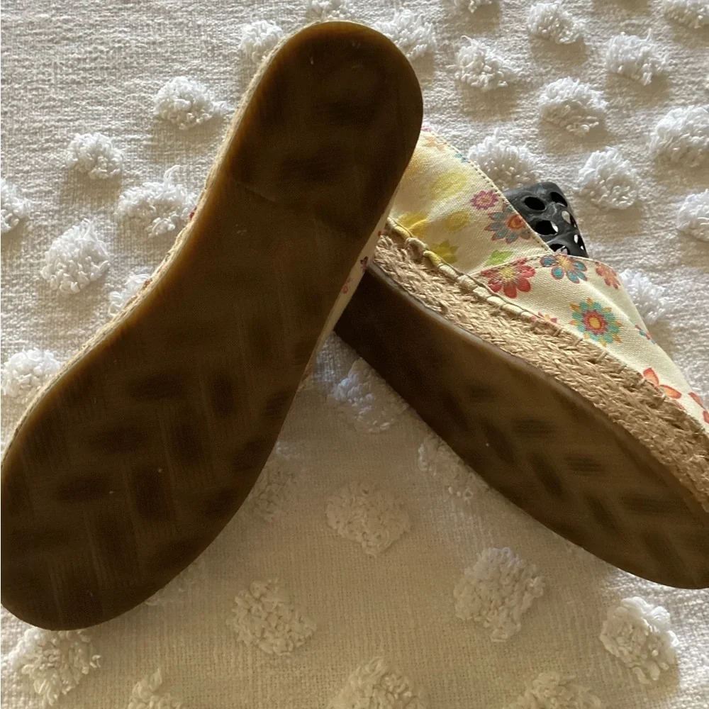 Maldives Womens  Espadrille Shoes Size  41/ 10Canvas Sunflower H2